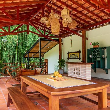 Agradable Cabana Cafetera Con Jacuzzi A 12 Min Del Centro De Pereira Bagian luar foto