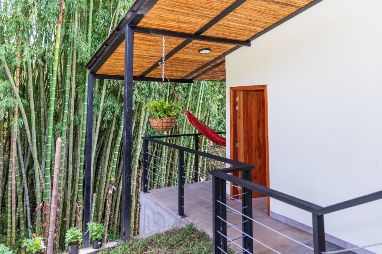 Agradable Cabana Cafetera Con Jacuzzi A 12 Min Del Centro De Pereira Bagian luar foto